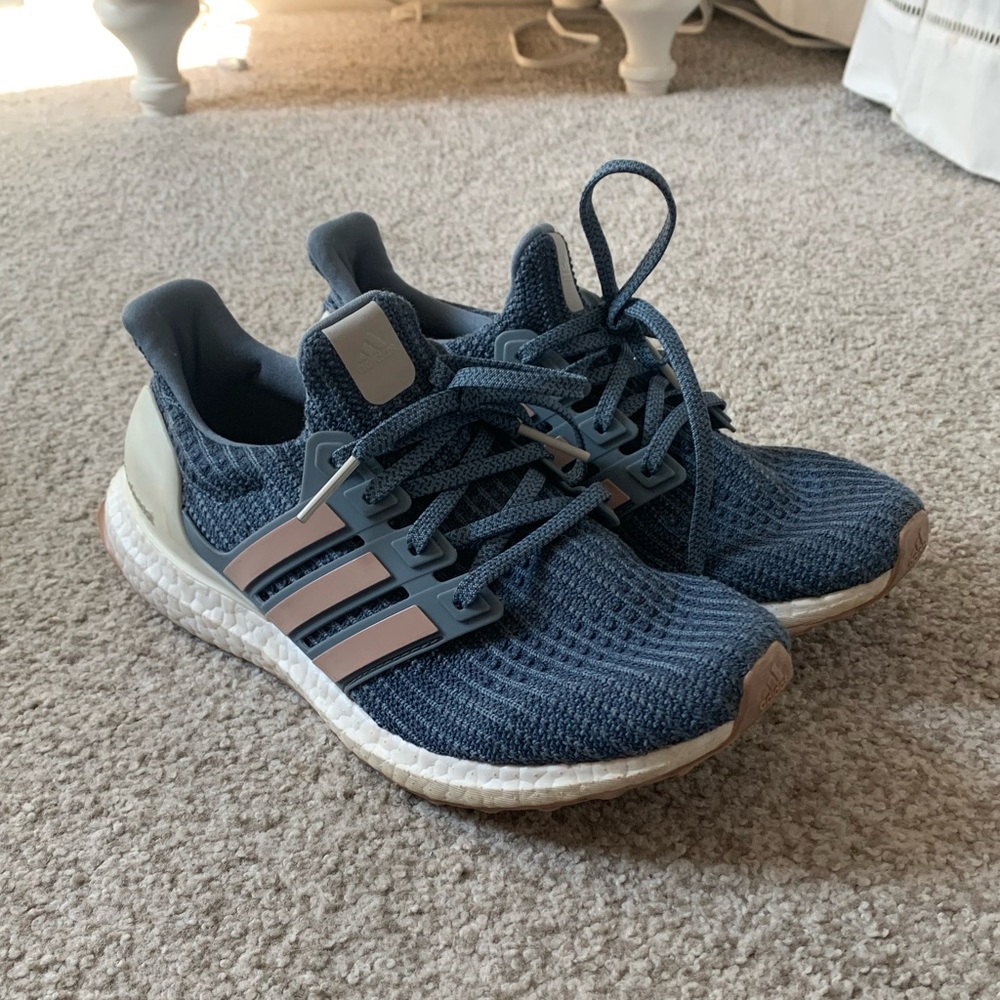Adidas Ultraboost 4.0
